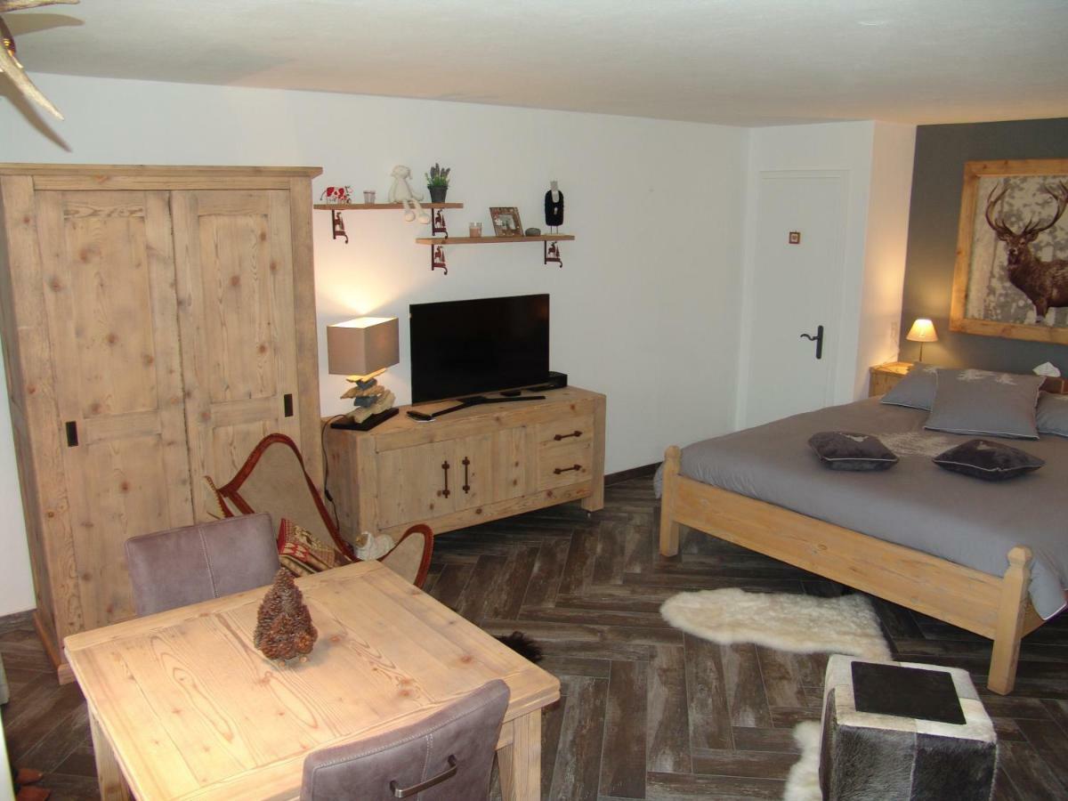 Apartments Haus Quelle Leukerbad Bagian luar foto